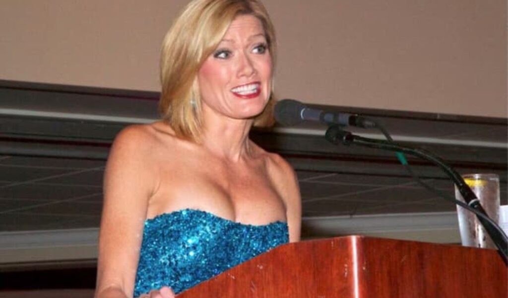 Cecily Tynan Education and Early Life